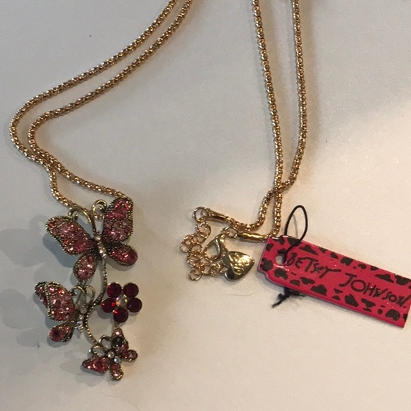 Butterfly’s and flowers by Betsy Johnson - Picture 11 of 11